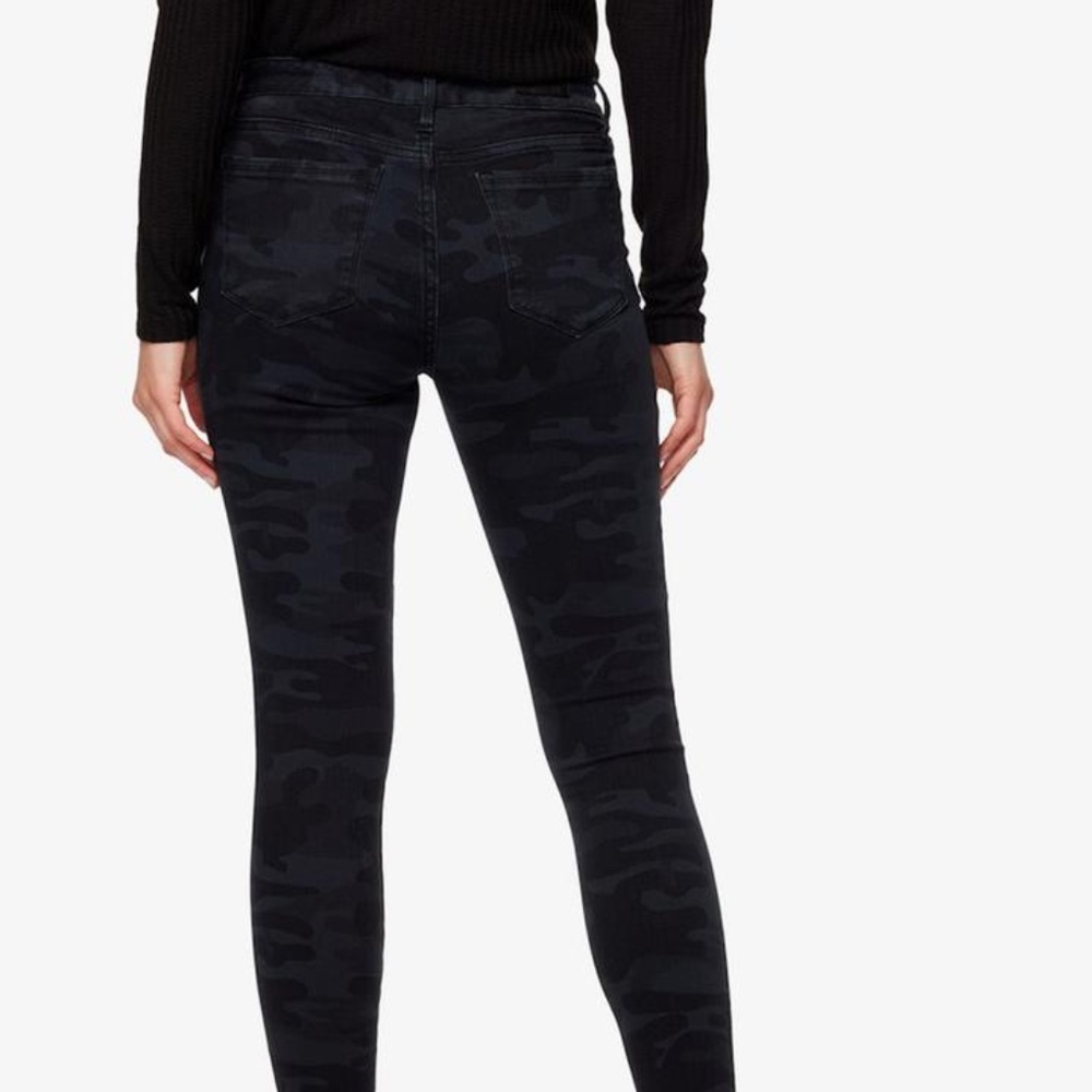 NEW***  High Rise Jeans - Picture 2 of 5